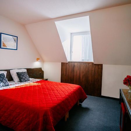 Hotel Le Montaigu Luz-Saint-Sauveur Bagian luar foto