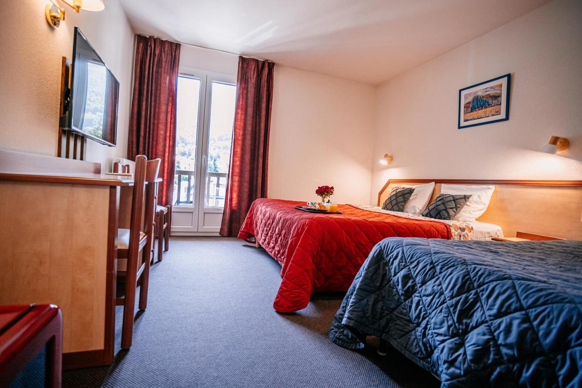 Hotel Le Montaigu Luz-Saint-Sauveur Bagian luar foto